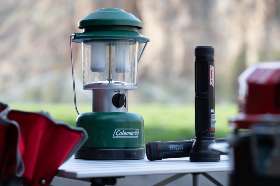 Coleman 390L Twin Led Lantern Battery Lanterns